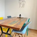 Der Schwan 7 - 3 Schlafzimmer - 2 Balkone - Zentral - 100 Qm Apartment *
