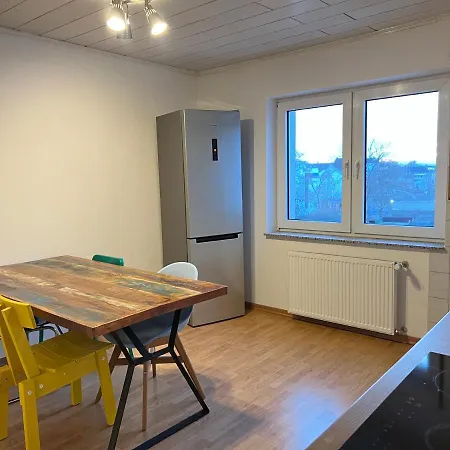 Apartment Der Schwan 7 - 3 Schlafzimmer - 2 Balkone - Zentral - 100 Qm Duren