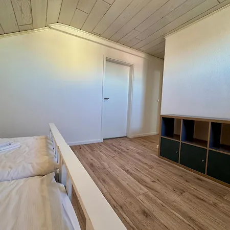 Apartment Der Schwan 7 - 3 Schlafzimmer - 2 Balkone - Zentral - 100 Qm Duren