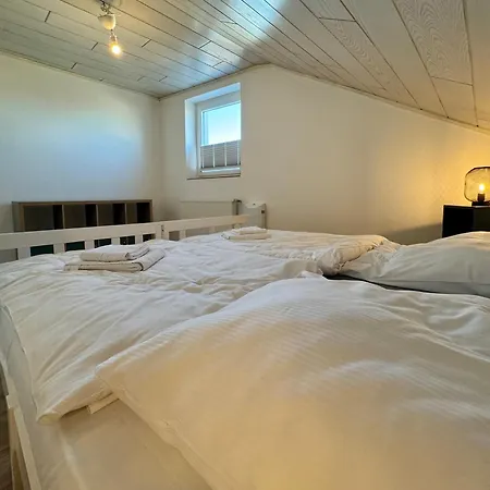 Der Schwan 7 - 3 Schlafzimmer - 2 Balkone - Zentral - 100 Qm Düren - Eifel