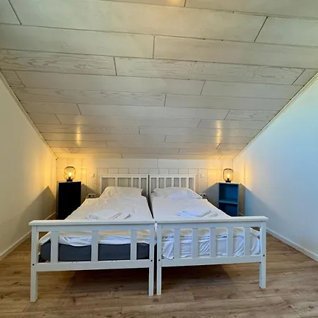 Der Schwan 7 - 3 Schlafzimmer - 2 Balkone - Zentral - 100 Qm Apartment Duren