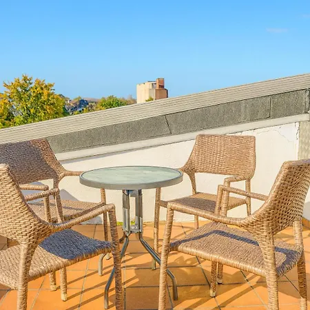 Der Schwan 7 - 3 Schlafzimmer - 2 Balkone - Zentral - 100 Qm Apartment *