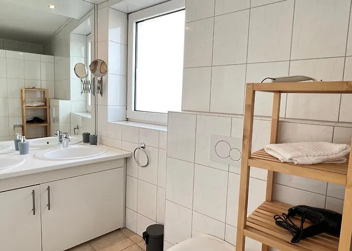 Der Schwan 7 - 3 Schlafzimmer - 2 Balkone - Zentral - 100 Qm Apartmán