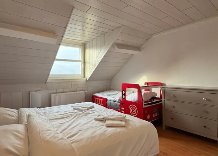 Der Schwan 7 - 3 Schlafzimmer - 2 Balkone - Zentral - 100 Qm